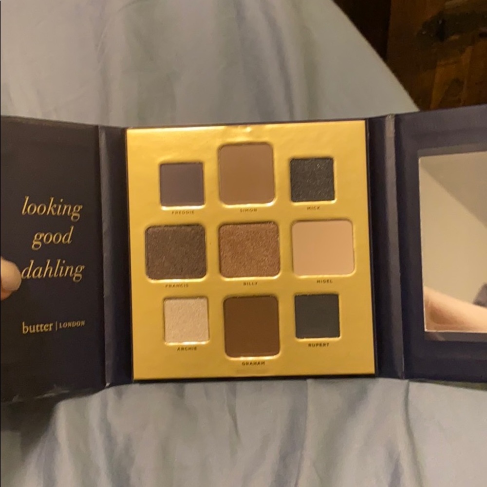 Eyeshadow palette